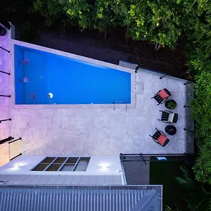 https://37a-cicada-close.queenslandhotels.net
